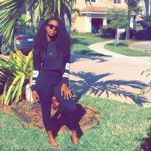 Meet your Posher, Olivia